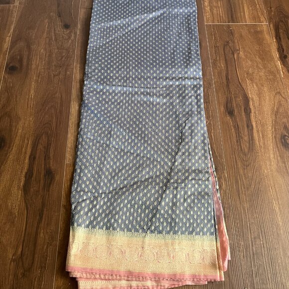 Grey Pink Banarasi Silk Blend Saree Buti Design Gold Pallu Festive - Picture 9 of 13